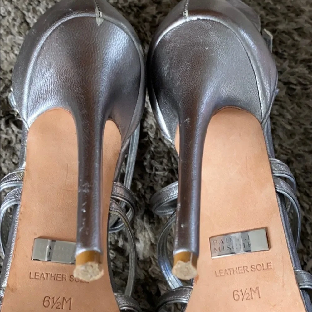 Badgley Mischka Silver Heels - Picture 3 of 5